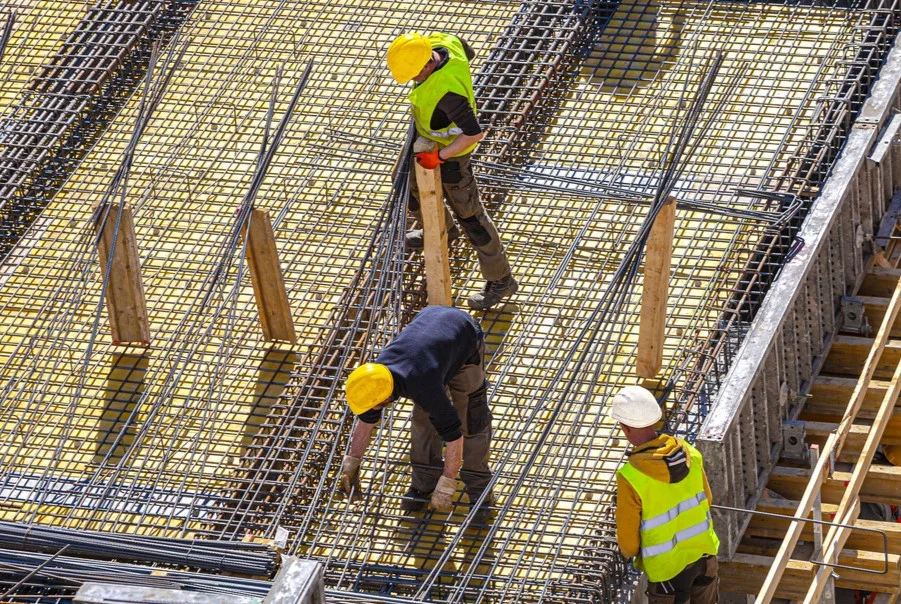 Karaisalı İnşaat Kalıpçısı