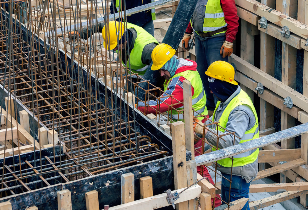 Karaisalı İnşaat Kalıpçısı